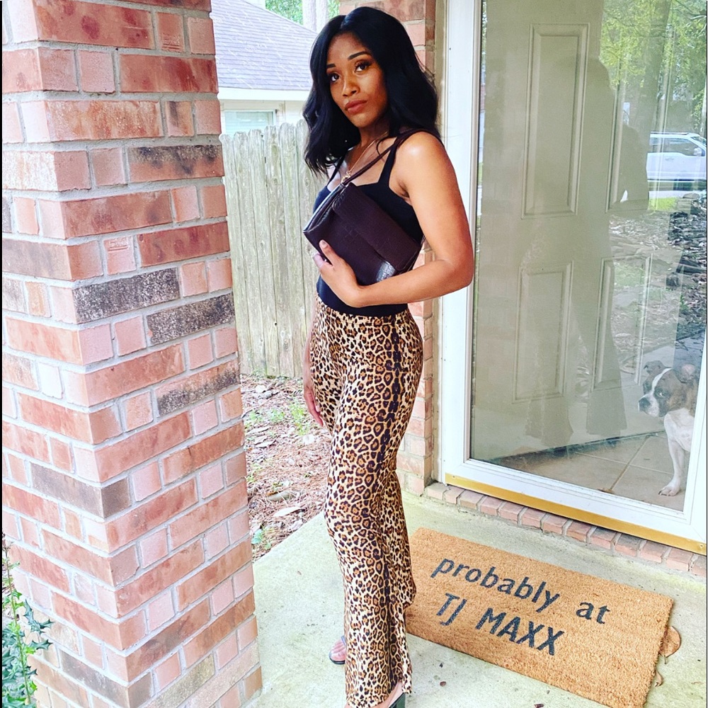 Meet your Posher, Dajah